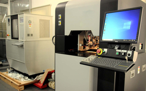 高精度数控切机/等静压机